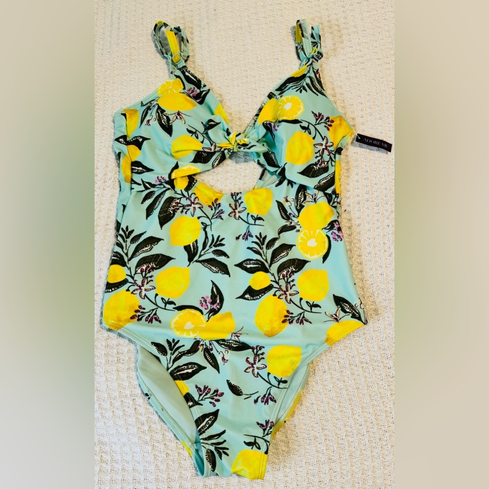 Chic Splash: Vibrant & Fresh One-Piece Swimsuit - Brand New!